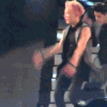 [시우민] 시우민) 중독에서 이 춤<b>동작</b>도 진짜 멋져