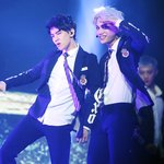 [카이] 꽃님인데 <b>종인</b>이 멋지게 나와서 올려~