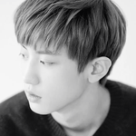 [EXO] 옷 좀 갈아입게 <b>고개</b> 좀 돌려볼래?