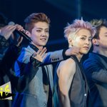 [EXO] 슈밍 눈에 <b>쌍꺼풀</b>선 생겼다 