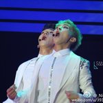 [시우민] 순간<b>포착</b>. 하트먹는민석이