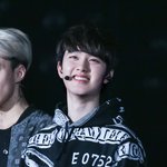 [EXO] <b>허허</b> 아침부터 왜들이래!