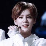 [EXO] 루한이 맞팔했대도 별로 신경안쓰이는데??