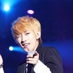 은근 귀여운 男아이돌의 <b>윙크</b>