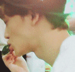 [EXO] "조<b>응대</b>야‥나 한입만‥"