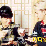 [EXO] 콜라랑 물 마실때도 <b>건배</b>하는거ㅋㅋㅋㅋ