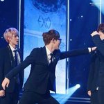 [<b>찬열</b>] 키얘기하길래 실감짤