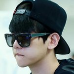 [EXO] <b>성형</b>이야기하지말라고하던얜데