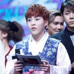 [시우민] 세뱃돈도 줄 수 있어..