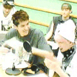 [EXO] 크리스가 <b>막내</b>를 좀 더 우쮸쮸하는 방법