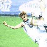 [CHEN] 요즘들어팔뚝근육기르는거같은종대