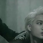 [카이] 존잘이다 <b>고로</b> 그것은 김종카이님