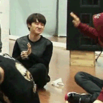[EXO] 음원차트 <b>올킬</b>을 본 경수와종대