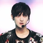 시발토마스사진올리는아이들치킨먹는데<b>옆</b>에쥐새끼머리있어라;그나저나 타오정말잘생겼지않아요...