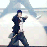 [카이] 카이 식스팩은 어릴 때 형성된거구나..