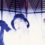 [EXO] 아무리 생각해도 벙거지 <b>모자</b>는 아니야...