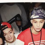 [카이] 뮤비에 <b>벙거지</b> 모자 쓴거 나오니??