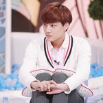 [EXO] 카이 귀여운 짤 <b>투척</b>하고 자러감 
