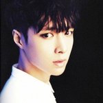 [EXO] <b>레이</b>잘나온사진이얼마나많은데..