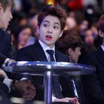 [시우민] ㅅㄷ)또<b>실시</b>간에올랐어...