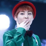 [시우민] 같은<b>날</b> 같은포즈 <b>다른</b>느낌