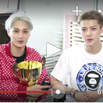 [EXO] 인터뷰에서 <b>하트</b>하는거봤어?