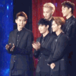 [EXO] 크리스 이렇게 <b>칭찬</b>해줘야지