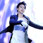 데뷔전부터 덕후<b>몰이</b>중인 위너진우