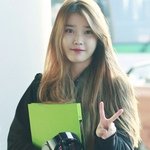 [아이유] 팬서비스 잘해주는 아이유.<b>jpg</b>