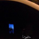 [EXO] 어제 타오 팬들한테 핸드폰 보여줌. 