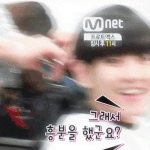 [EXO] 미친변백현이거애기가미용실머리짜르는것같아