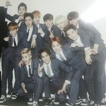 [EXO] 포스터 둘기 삭제 완료했당