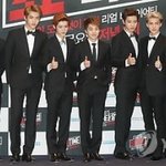 [EXO] 얘만 위<b>아원</b> 아닌거ㅋㅋㅋ