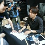 [이진욱] '<b>표적</b>' 류승룡&amp;이진욱 영등포 무대인사 + 사인회 직찍
