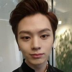 비투비 육성재 <b>셀카</b>