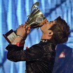 아이돌의 트로피 세레<b>모니</b> 모음