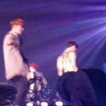 [EXO] 뭐야 얘 <b>상체</b>깐거임?뭐야 ;;???