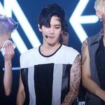 [백현] 막 섹시한데 귀여운 ㅜㅜ?  아 