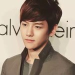 [EXO] 아니시발 우리는 지네랑 비슷한<b>색</b> 쓰고싶어서씀?