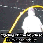 [시우민] 레이의 시우민 손<b>뽀뽀</b>!!!!!!