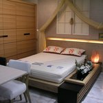 <b>평상</b>형원목침대가 뭐라고...