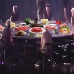 [시우민] 콘서트중에 <b>훠궈</b>먹는 아이돌