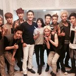 [시우민] sm<b>식구들</b>이랑 찍은 민석이와 둥이들~