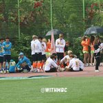 [시우민] 아육대 현장 쪼꼬맣게 보이는 <b>민석</b>이(+수정)