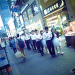 [남자의심리] 길에서 5쌍의 신랑 신부 패거리?를 봤다.. 묘한...