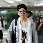 위너 민호 <b>독특</b>한 공항패션