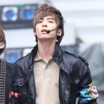 열심히 <b>무대</b> <b>준비</b>하는 아이돌 모습