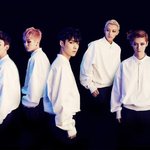 <b>흑발</b> <b>미남</b>으로 등극된 '엑소' 레이!