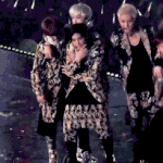 [카이] <b>배</b>켠엉아한테 어부바 해떠여ㅋ