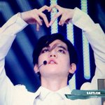 [EXO] 애들아 백현이 오늘 하트받고 <b>힘내자</b>